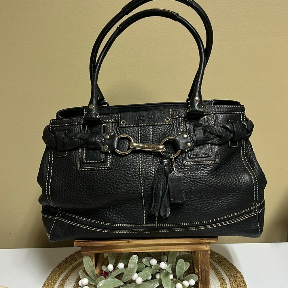 VTG Coach Black pebbled Leather Handbag